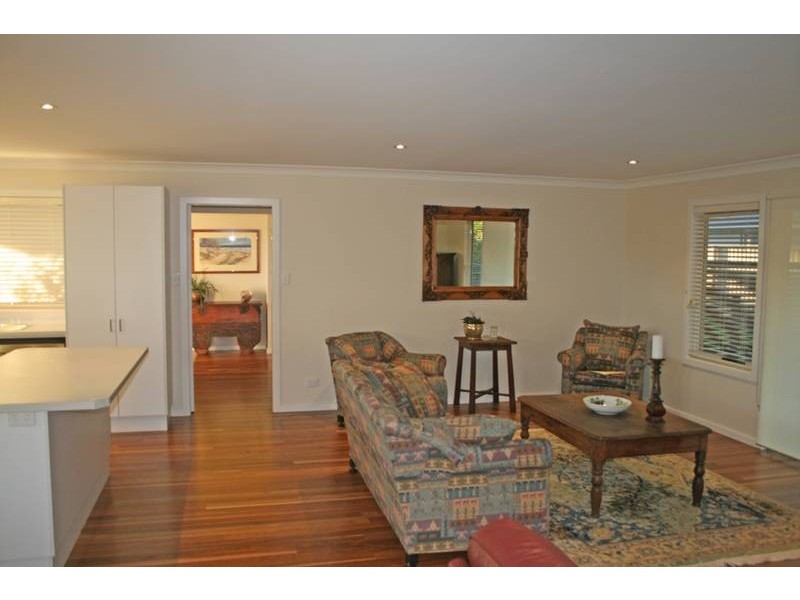 13 Wuru Drive, Burrill Lake NSW 2539