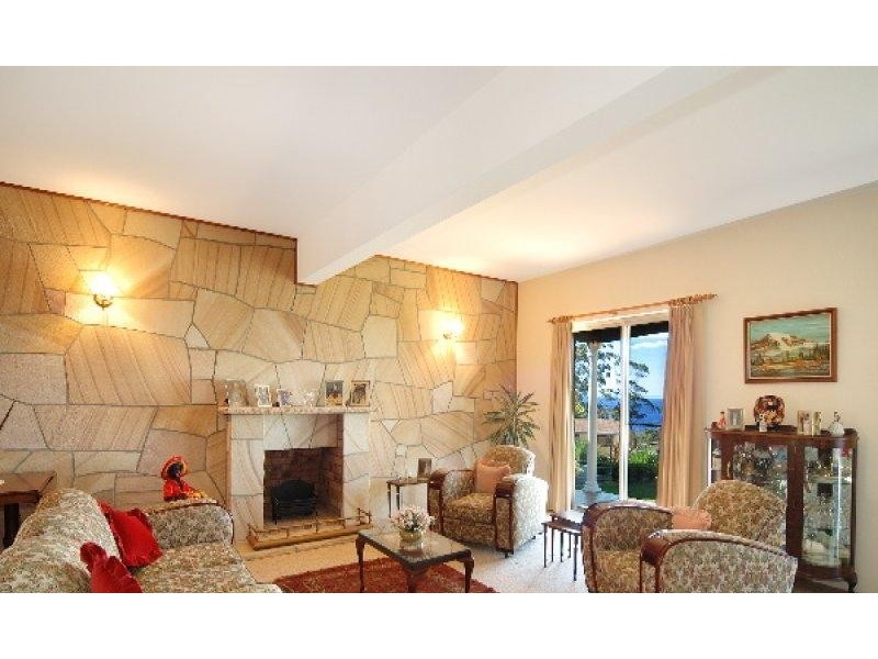 27 Pengana Crescent, Mollymook NSW 2539