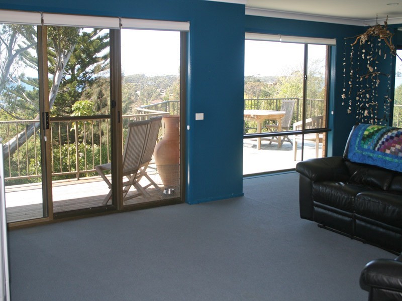 42 Pengana Crescent, Mollymook NSW 2539