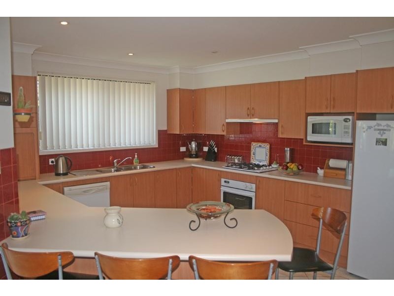 6 Kooralbyn Avenue, Mollymook NSW 2539