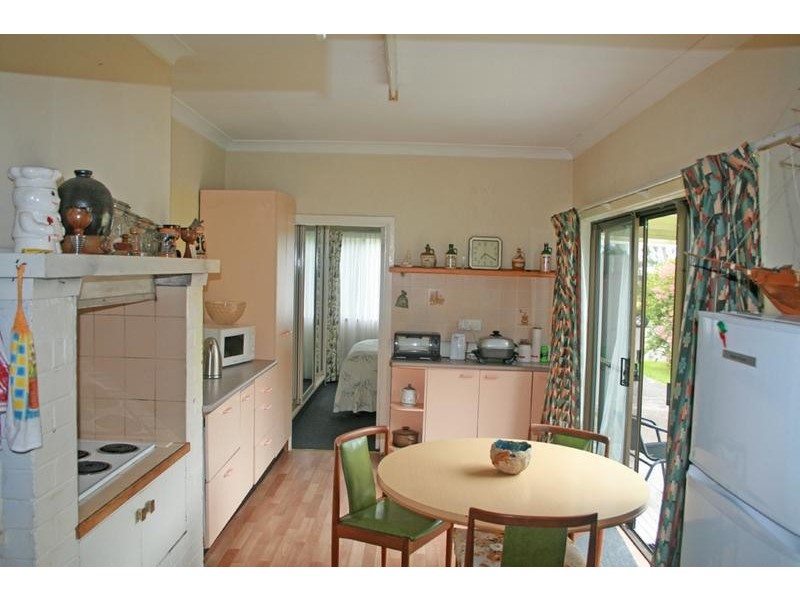 31 Kendall Crescent, Burrill Lake NSW 2539