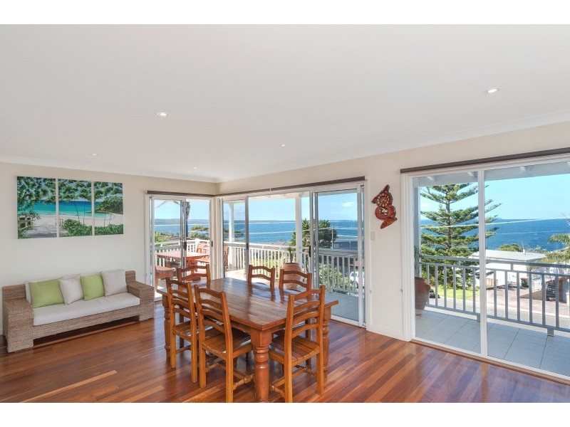 196 Mitchell Parade, Mollymook NSW 2539