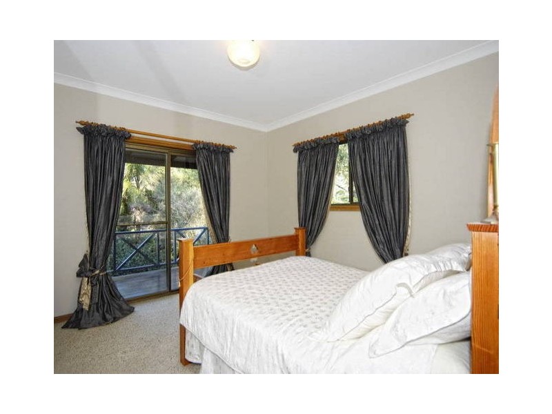 6 North East Place, Mollymook NSW 2539