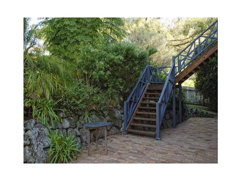 6 North East Place, Mollymook NSW 2539