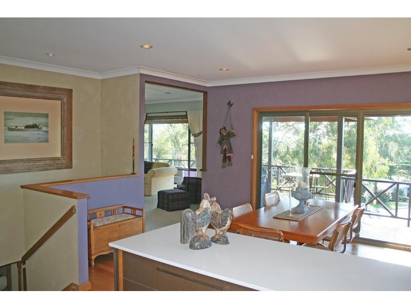 6 North East Place, Mollymook NSW 2539