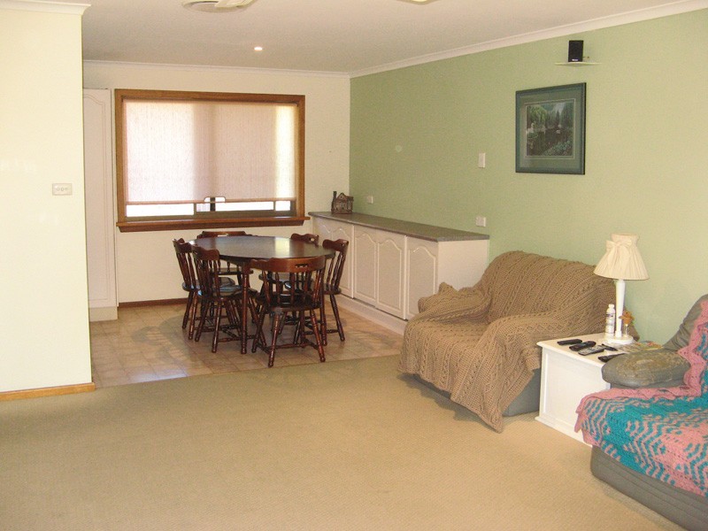 19 Turner Street, Mollymook NSW 2539