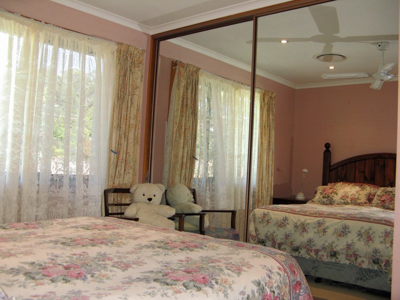 19 Turner Street, Mollymook NSW 2539