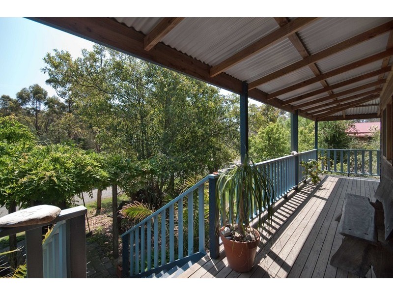 18A River Road, Lake Tabourie NSW 2539