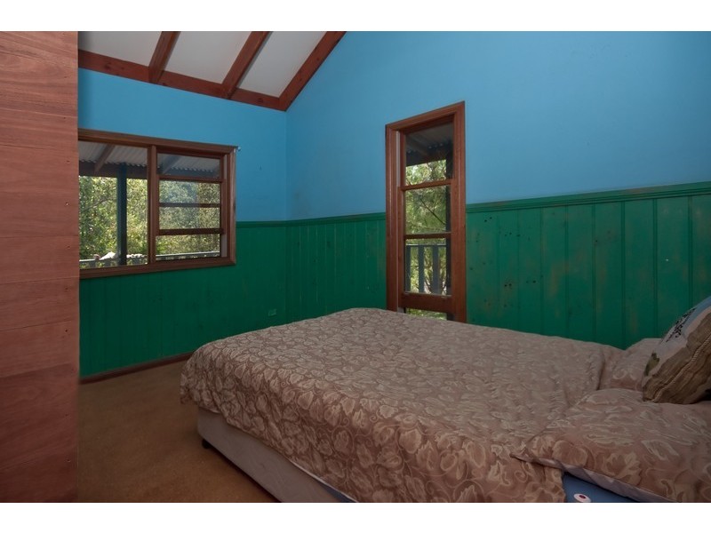 18A River Road, Lake Tabourie NSW 2539