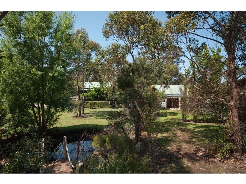 18A River Road, Lake Tabourie NSW 2539