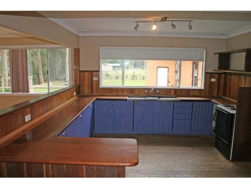 39 Princes Highway, Lake Tabourie NSW 2539