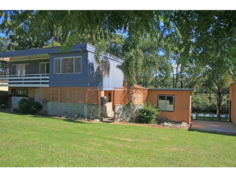 39 Princes Highway, Lake Tabourie NSW 2539