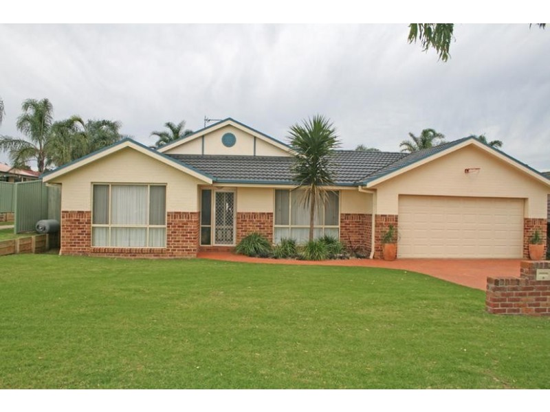 33 Village Drive, Ulladulla NSW 2539