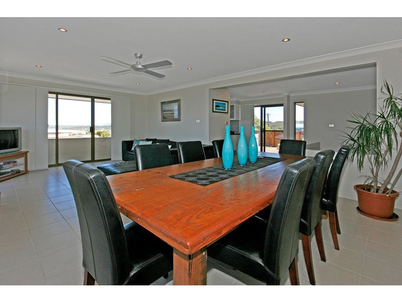 6 Martin Avenue, Ulladulla NSW 2539