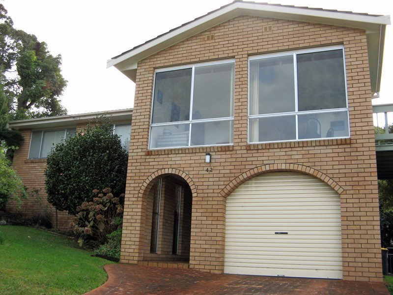 42 Bushland Avenue, Mollymook NSW 2539