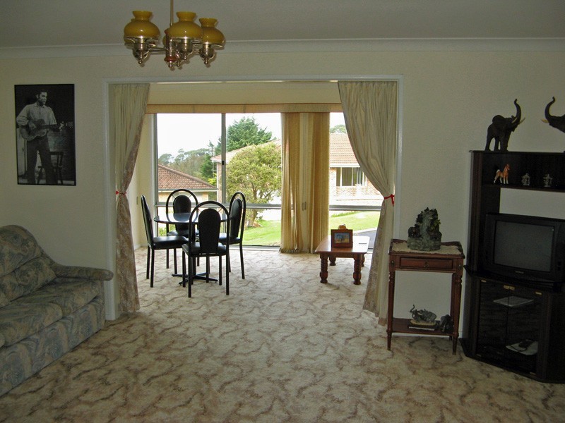 42 Bushland Avenue, Mollymook NSW 2539