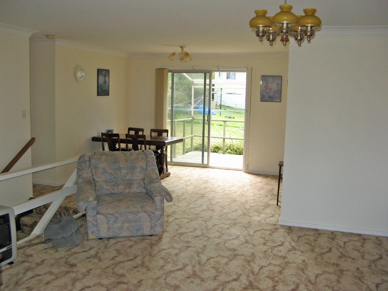 42 Bushland Avenue, Mollymook NSW 2539
