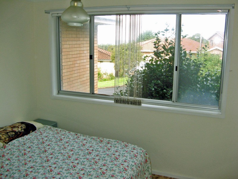 42 Bushland Avenue, Mollymook NSW 2539