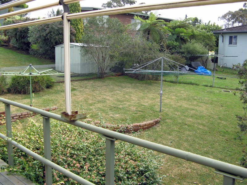 42 Bushland Avenue, Mollymook NSW 2539