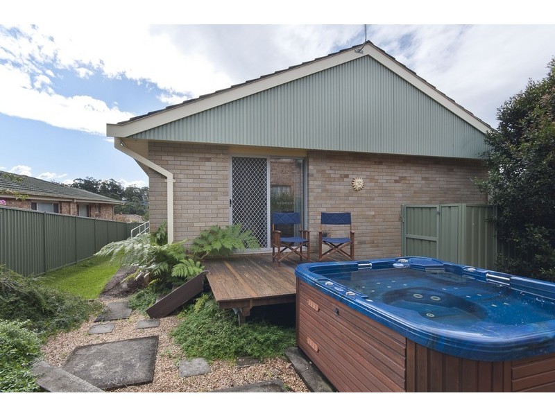 39 Carroll Avenue, Mollymook NSW 2539