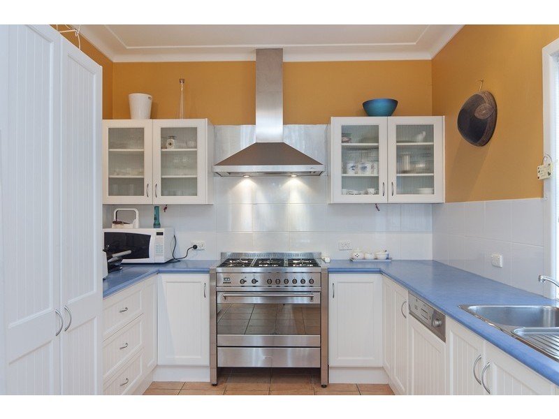 39 Carroll Avenue, Mollymook NSW 2539