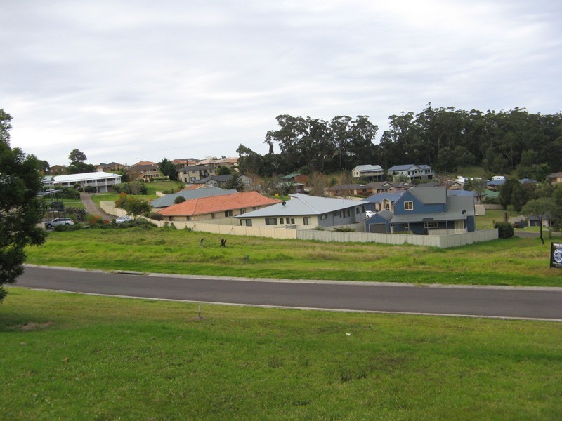 19 Springfield Drive, Mollymook NSW 2539