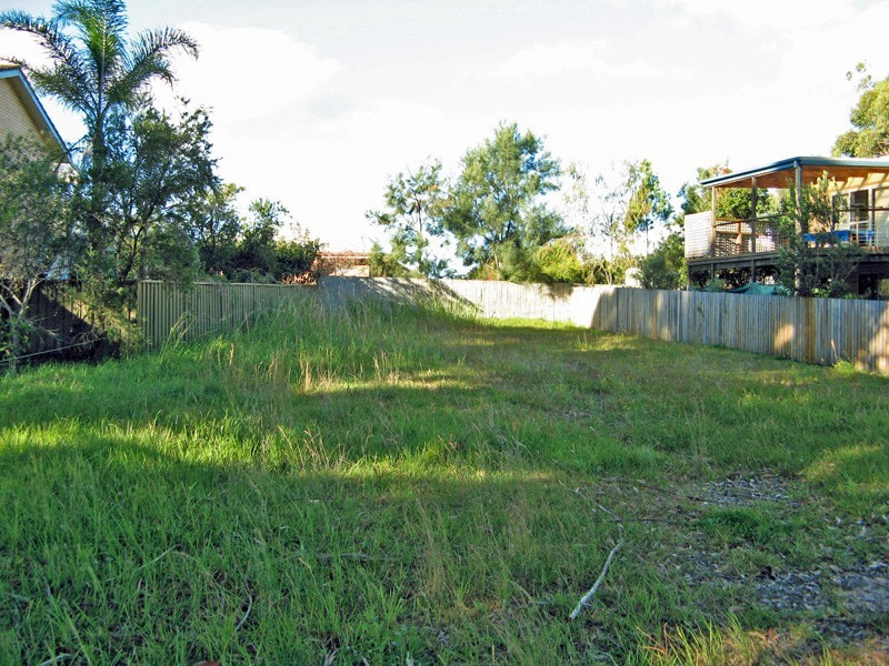 20 Ross Avenue, Narrawallee NSW 2539