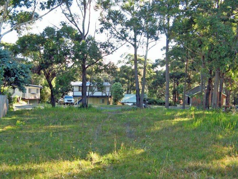 20 Ross Avenue, Narrawallee NSW 2539