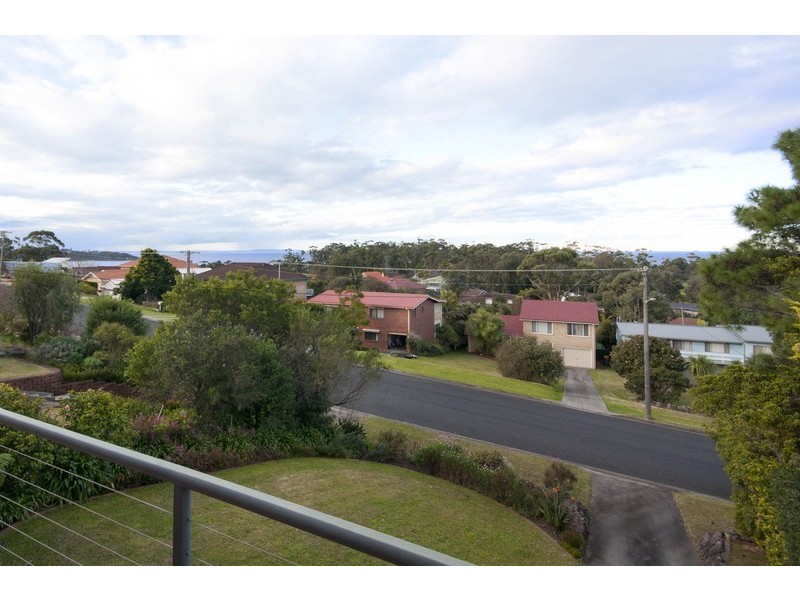 42 Seaview St, Mollymook NSW 2539
