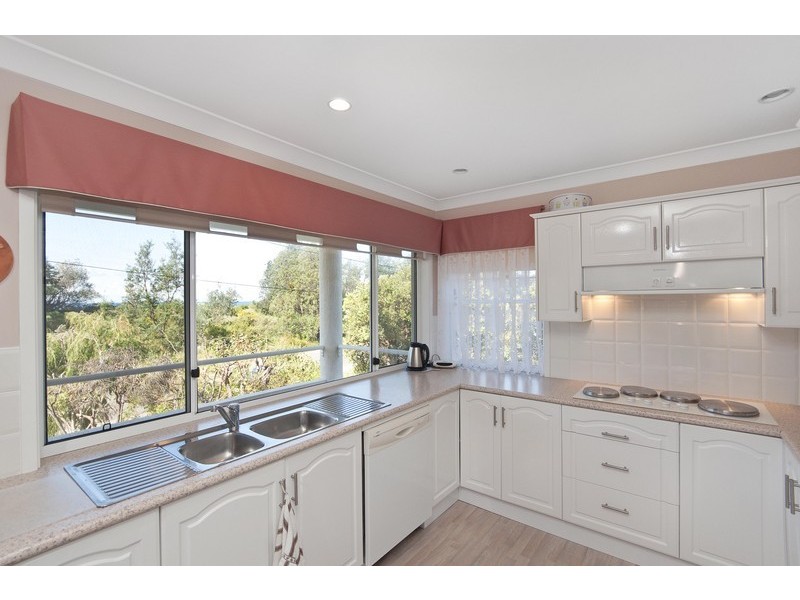 29 Matron Porter Drive, Narrawallee NSW 2539