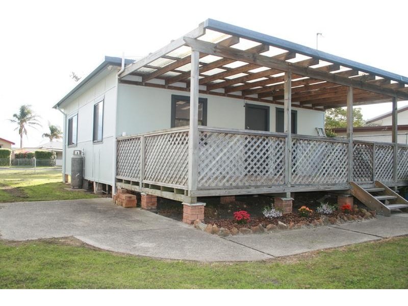 13 McDonald Parade, Burrill Lake NSW 2539