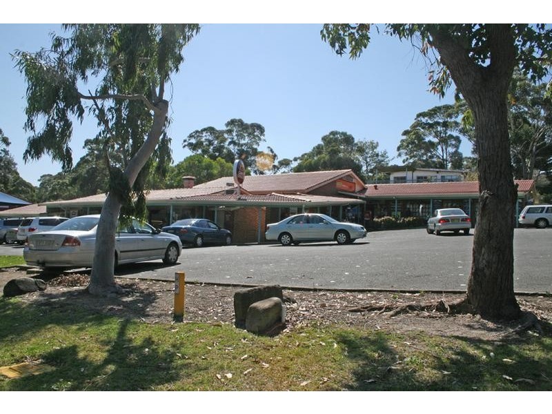 Tallwood Avenue, Mollymook NSW 2539