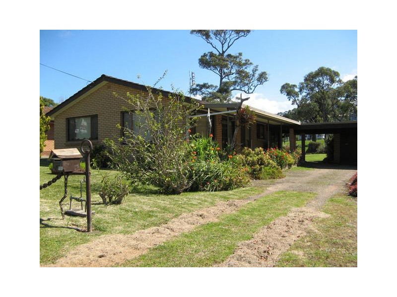 31 Lockhart Avenue, Mollymook NSW 2539