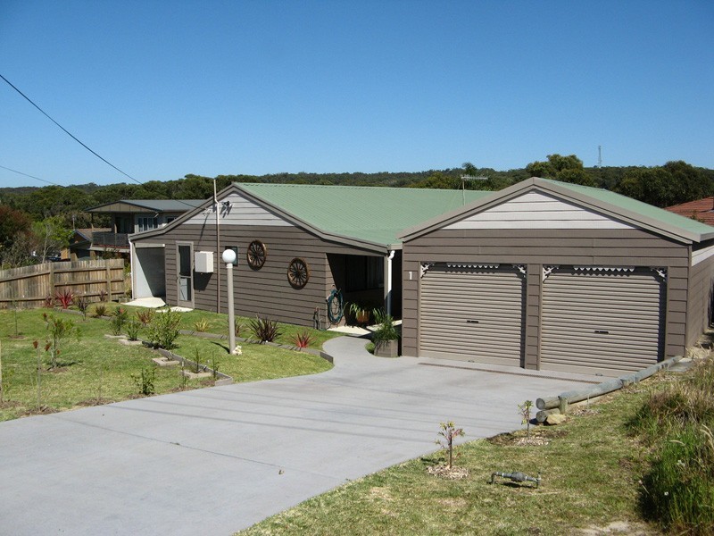 1 South Pacific Cres, Ulladulla NSW 2539