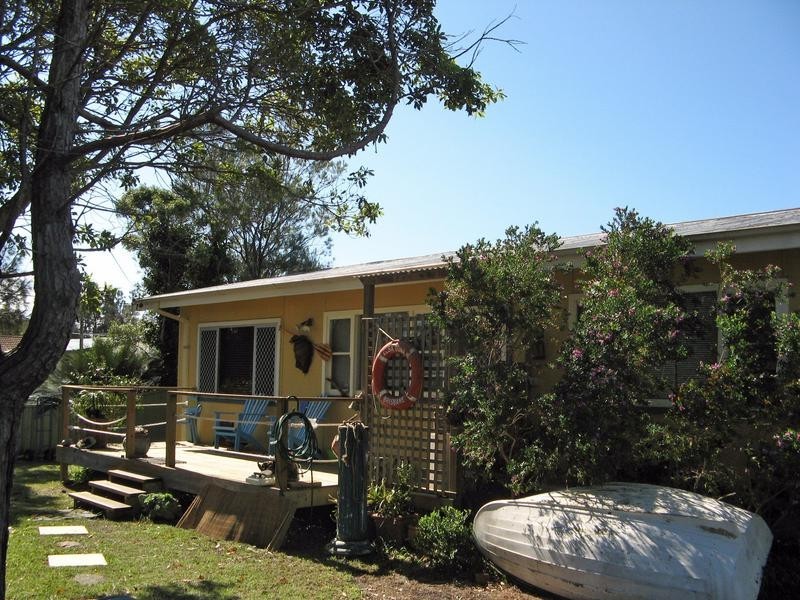 14 Thistleton Drive, Burrill Lake NSW 2539