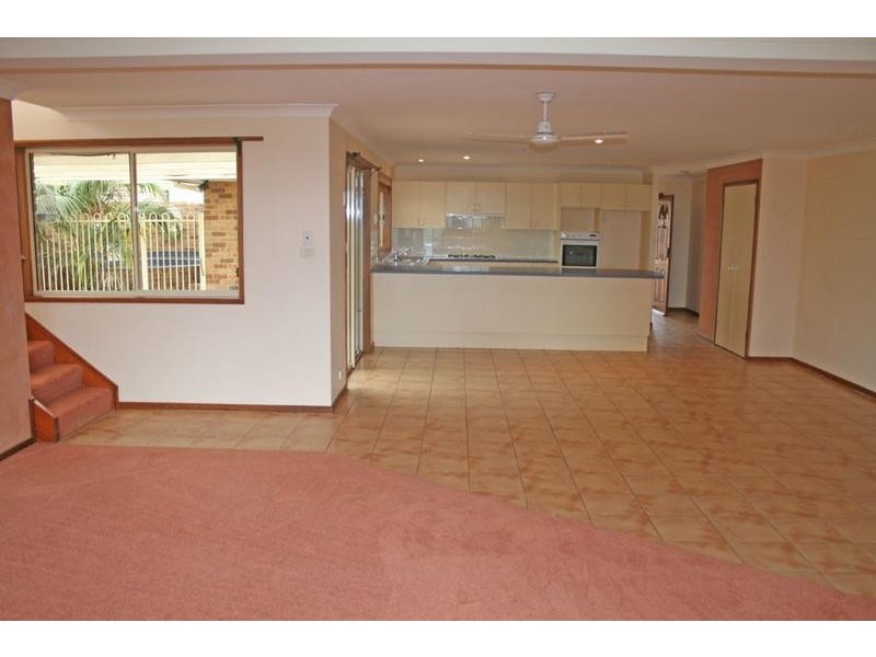 14 Ripley Close, Ulladulla NSW 2539