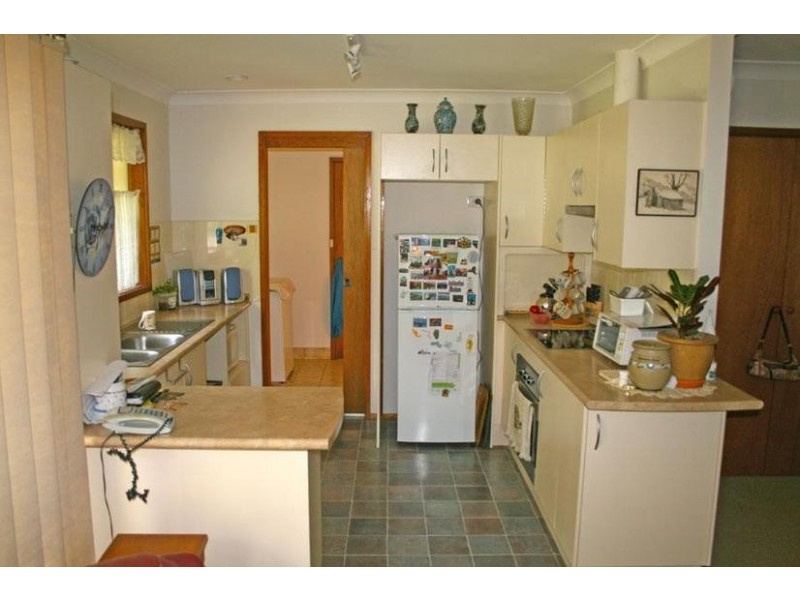 8 Simmons Drive, Ulladulla NSW 2539