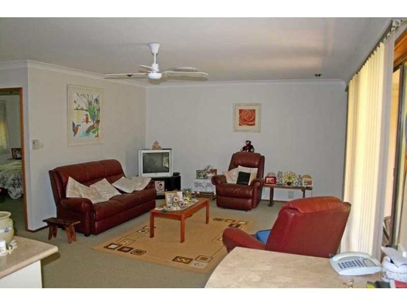 8 Simmons Drive, Ulladulla NSW 2539