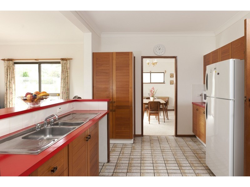 27 Pengana Cres, Mollymook NSW 2539