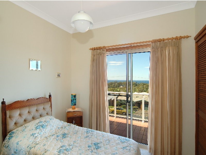 27 Pengana Cres, Mollymook NSW 2539