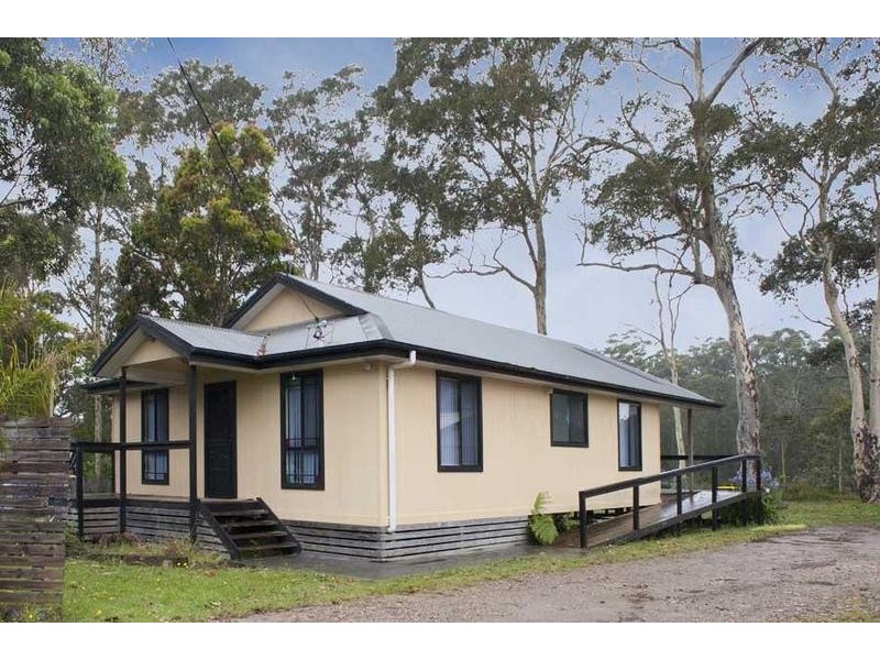 24 Princes Highway, Lake Tabourie NSW 2539