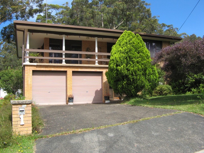 1 Wyoming Avenue, Burrill Lake NSW 2539