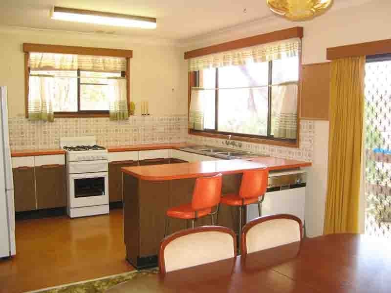 1 Wyoming Avenue, Burrill Lake NSW 2539