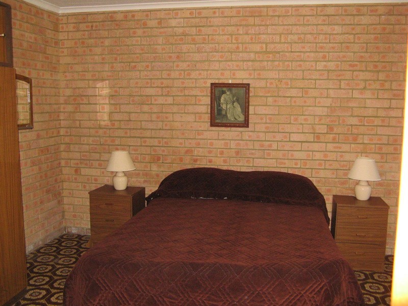 1 Wyoming Avenue, Burrill Lake NSW 2539