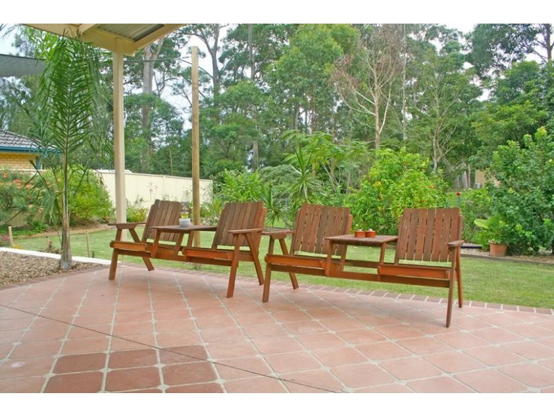 4 Henry Place, Kings Point NSW 2539