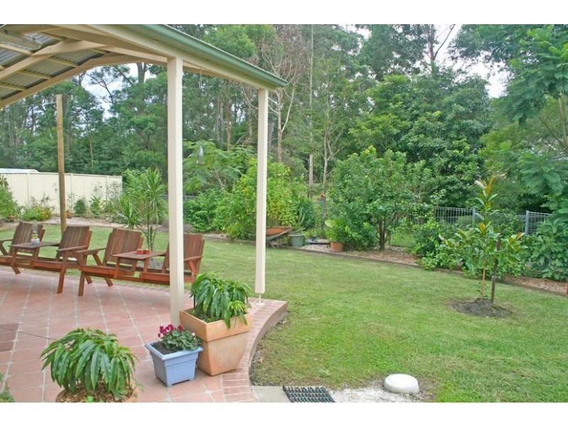 4 Henry Place, Kings Point NSW 2539