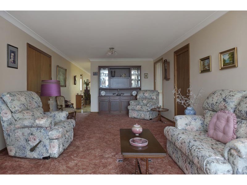 18 Leigh Crescent, Ulladulla NSW 2539