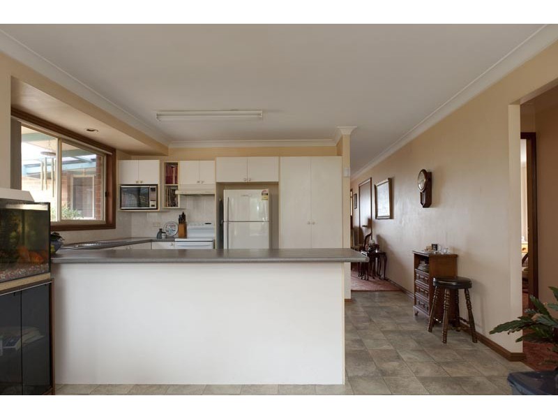 18 Leigh Crescent, Ulladulla NSW 2539