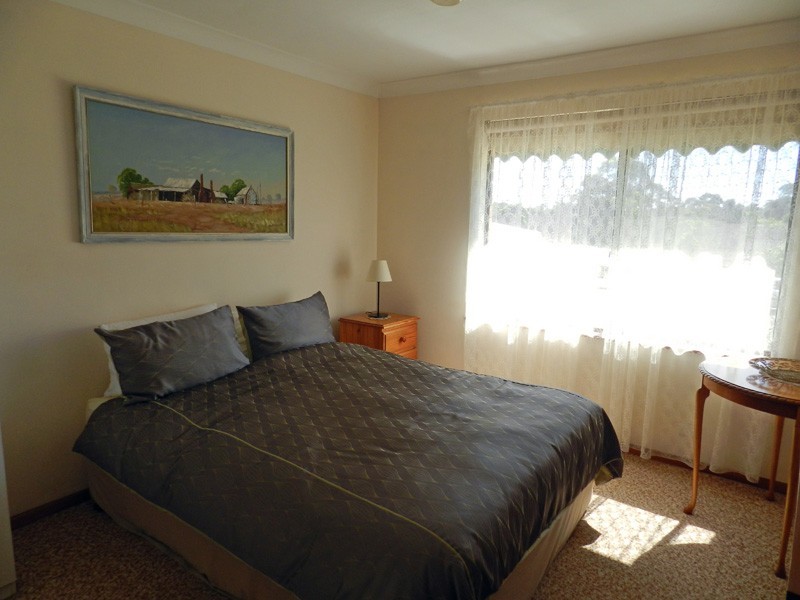 20 Buckland Street, Mollymook NSW 2539