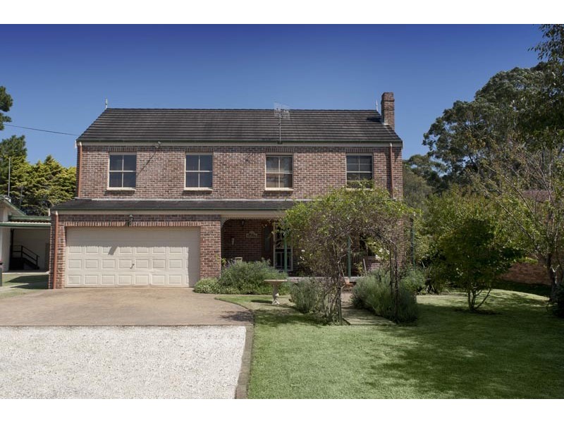 15 Beach Street, Lake Tabourie NSW 2539